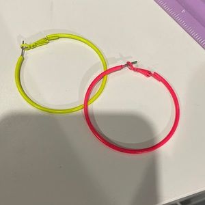 80s style hoop earrings